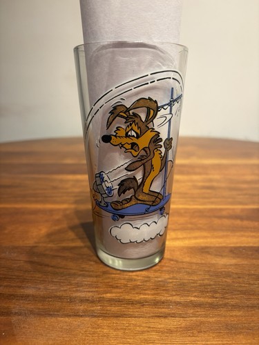 Road runner wile - runner, coyote